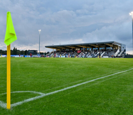 1. FC Wülfrath gegen MSV Duisburg: Noch gibt es Tickets für das Niederrheinpokalspiel Das Velberter Stadion, die IMS-Arena, ist Heimat der SSVg Velbert. Foto: Mathias Kehren