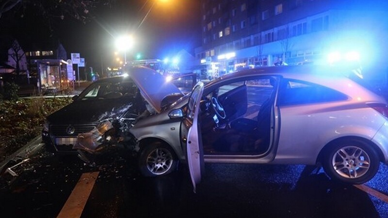 Zu dem Unfall kam es im Gegenverkehr auf der Talstraße. Foto: Polizei