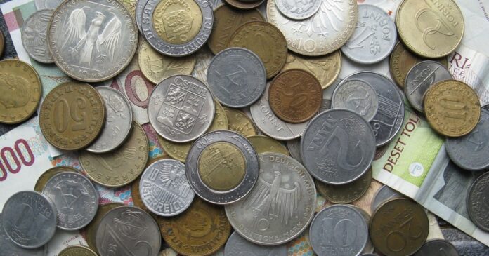 Die Sammlung enthält alle in Deutschland geprägten Münzen von 1948 bis 2001 aus jeder Prägeanstalt. Foto: pixabay/Symbolbild