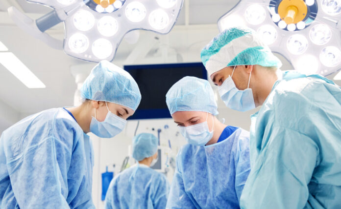 Eine Patientenverfügung sorgt für den Notfall vor. Foto: VZ NRW/adpic