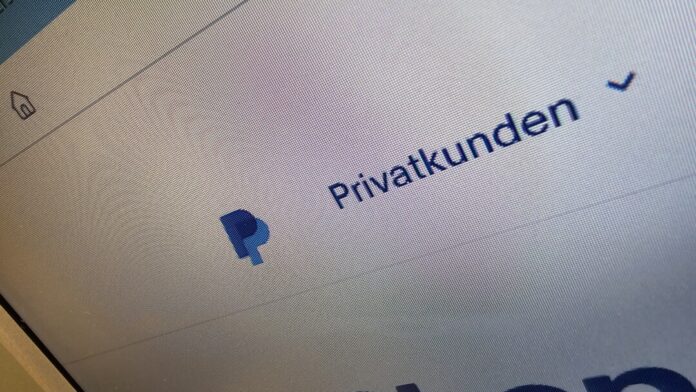 Die eigenen Kundendaten sollte man bestenfalls über die offizielle PayPal-Website oder die App kontrollieren. Foto: Volkmann