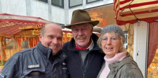 Markus Heisig mit Rolf Beckershoff. Foto: Kreisstadt Mettmann