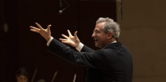 Fabio Luisi leitet ein Orchester. Foto: Sylvia Elzafon