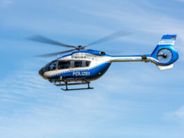 Überfall in der Heiligenhauser City: Fahndung per Hubschrauber Ein Polizeihubschrauber in der Luft. Foto: Polizei/Symbolbild