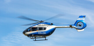 Ein Polizeihubschrauber in der Luft. Foto: Polizei/Symbolbild