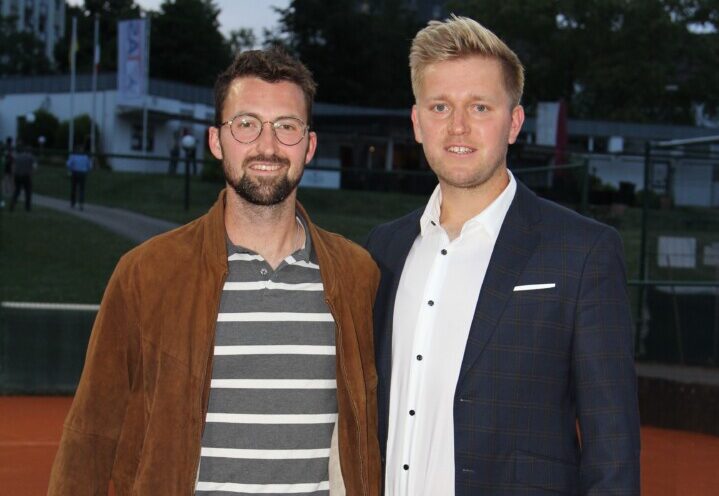 Der NBV-Vorsitzende Tom Schönenberg und sein Stellvertreter Nick Franke laden zum Festakt ein. Foto: NBV