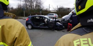 Die Unfallstelle an der Fritz-Bauer-Straße. Foto: FW Ratingen