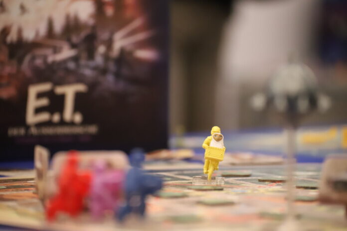 Um Brettspiele, aber auch Videogames geht es in der Bibliothek Velbert beim Spieleabend. Foto: Volkmann Um Brettspiele, aber auch Videogames geht es in der Bibliothek Velbert beim Spieleabend. Foto: Volkmann