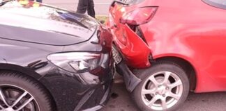 Bei einem Auffahrunfall in Langenfeld gab es Verletzte. Foto: Polizei