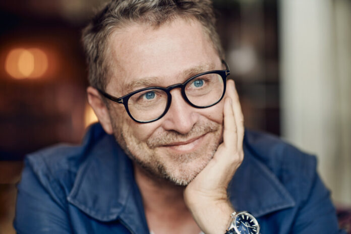 Der Autor Jan Weiler liest in Erkrath aus seinem neuen Buch vor. Foto: T. Leidig