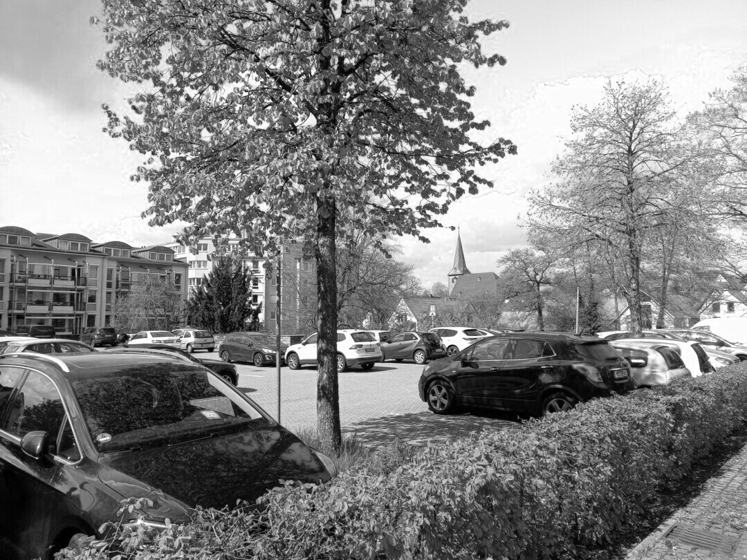 Auf dem Diek in Wülfrath sollte am 19. April der erste Feierabendmarkt stattfinden. Es kommt anders als geplant. Foto: Kling