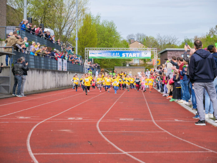 Die Kleinsten können sich beim Mini-Sportabzeichen versuchen. Foto: ME-Sport