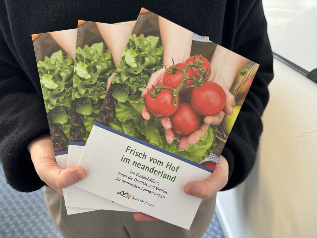 Die Broschüre gibt einen Überblick über regionale Produkte. Foto: Kreis ME