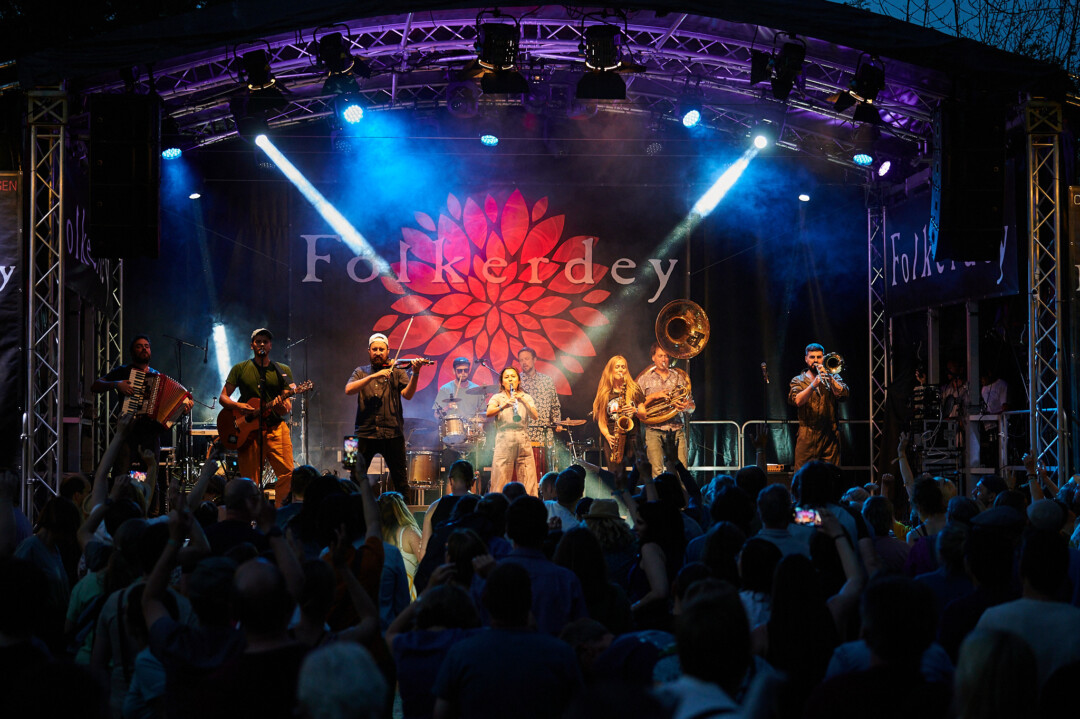 Das Folkerdey-Festival – hier eine Aufnahme von 2022 – lockt am 8. Juni ans Eisenzeitliche Gehöft in den Volkardeyer Park. Foto: Stadt Ratingen