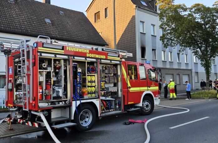 Zu dem Zimmerbrand in Marten kam es am Samstag. Foto: FW Dortmund