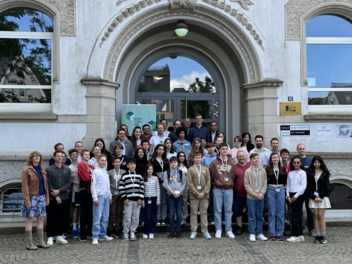 Im Velberter Nikolaus-Ehlen-Gymnasium kamen die engagierten Schülerinnen und Schüler zusammen. Foto: Kreis ME