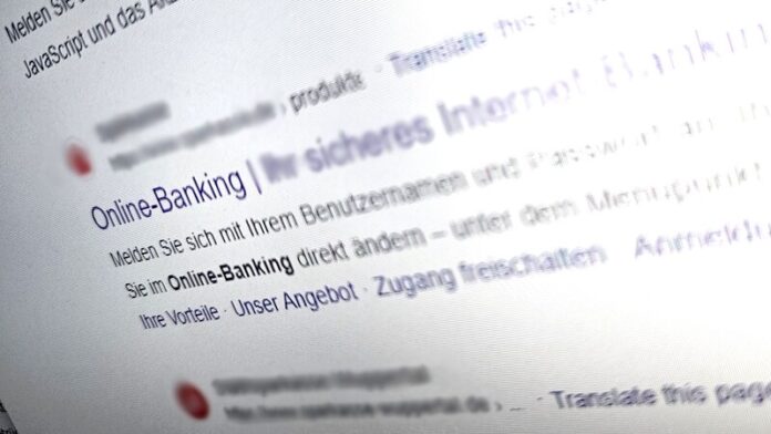 Wer über eine Websuche den Login-Bereich seiner Bank aufrufen möchte, sollte vorsichtig sein. Betrüger nutzen das bei einigen Suchmaschinen aus. Foto: Volkmann