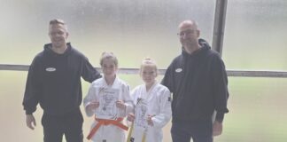 Die beiden U13-Mädchen des TBW waren im Turnier erfolgreich. Foto: TB Wülfrath