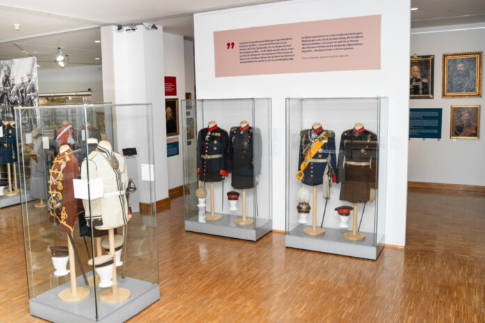 Ein Blick in die Ausstellung im Landesmuseum. Foto: SHOS/OSLM/Langen