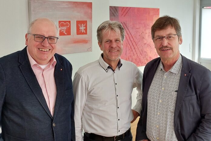 Hans-Werner Wolff, Ralph Baumgarten und Michael Esser vom Caritasverband. Foto: Caritas