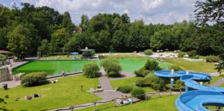 Am Eröffnungstag kamen 190 Besucher ins Naturfreibad. Foto: Kreisstadt Mettmann