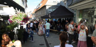 Der Karibische Abend in der Wülfrath City fand dieses Jahr zum vierten Mal statt. Foto: Volkmann