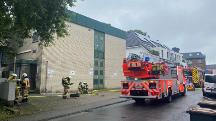 Der Brand in einer Telekommunikations-Betriebsstelle. Foto: FW Haan