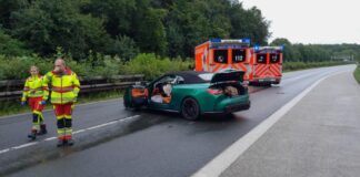 Die Unfallstelle auf der A43. Foto: Feuerwehr Sprockhövel