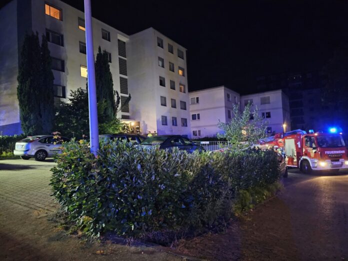 Das Mehrfamilienhaus ist derzeit unbewohnbar. Foto: FW Arnsberg