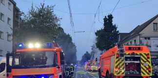 An der Aktienstraße ist es zu einem Brand gekommen. Foto: FW Mülheim an der Ruhr