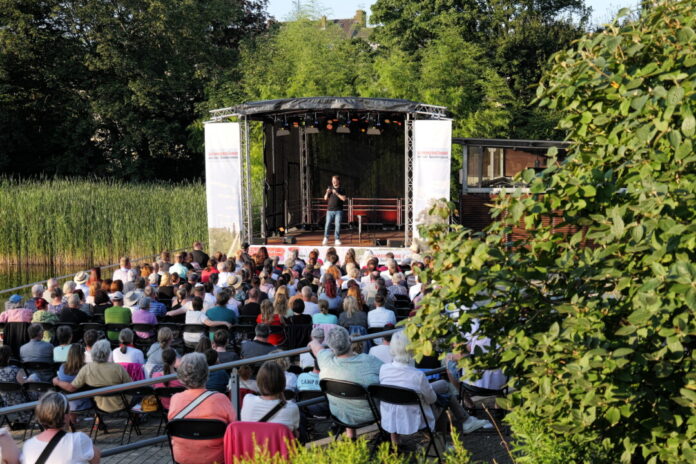 Maxi Gstettenbauer auf der Sommerbühne in Ratingen. Foto: Stadt Ratingen