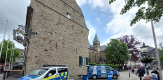 Gemeinsam beraten das Ordnungsamt und die Polizei in Ratingen. Foto: Polizei