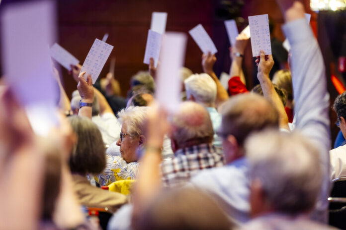 Die Vertreterversammlung am 26. Juni 2024 in Düsseldorf. Foto: Anne Orthen/Sparda-Bank West