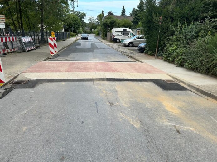 Die neue Aufpflasterung an der Spessartstraße in Mettmann. Foto: Kreisstadt Mettmann