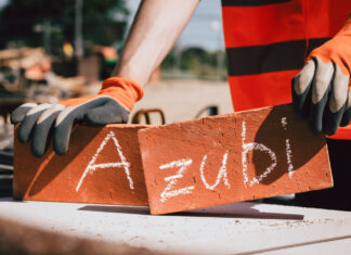 „Spätstarter“ können sich immer noch für eine Ausbildung entscheiden. Foto: IG Bau/Tobias Seifert