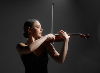 Alexandra Conunova spielt zu Auftakt der Saison. Foto: Christine Bush