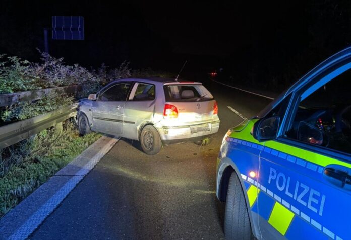 Der Unfallwagen auf der A43. Foto: FW Sprockhövel