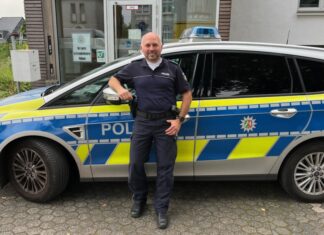 Tim Böger ist der neue Bezirksdienstbeamte in West und Isenbügel. Foto: Polizei