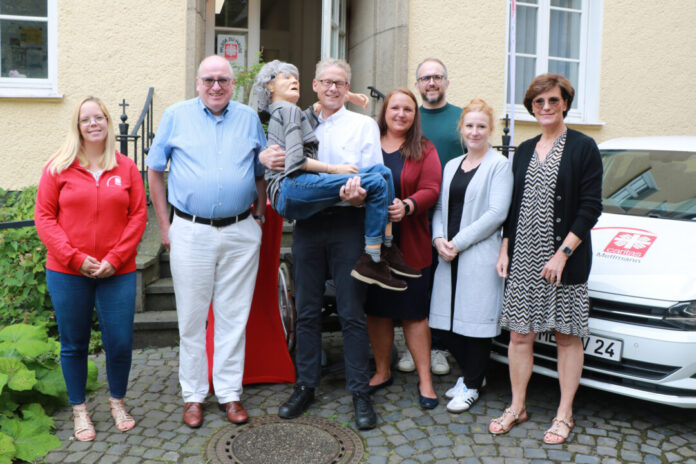 Veronika Goldberg, Hans-Werner Wolff beide Caritas, Gero Heinen Erkrath initial, Nicole Falley Caritas, Stefan Adolphy Bürgerstiftung, Katharina Schniewind Caritas und Adriane Momburg Bürgerstiftung. Foto: Caritas