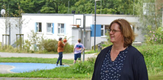 Kerstin Griese auf dem Gelände des HPZ in Wülfrath. Foto: Büro Griese