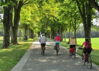 Radfahrer sind unterwegs. Foto: Claudia Redeker