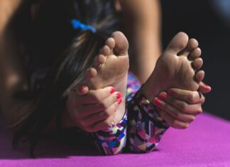 Eine Frau bei einer Yoga-Übung. Foto: pixabay