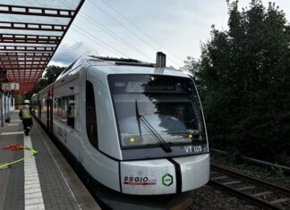Eine Brandmeldung in der Regiobahn erreichte die Feuerwehr in Erkrath. Foto: FW Erkrath