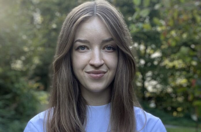 Julia Kioltyka von der Beratungsstelle gegen Alltagsrassismus. Foto: Diakonie