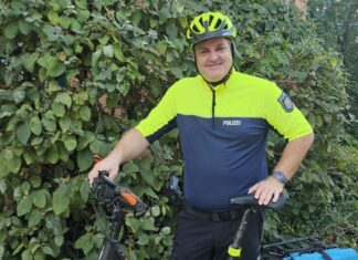 Geleitet wird der Pedelec-Kurs von Polizeihauptkommissar Matthias Buff. Foto: Polizei