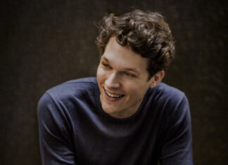 Der Pianist Lukas Sternath spielt in Wuppertal. Foto: Thomas Rabsch
