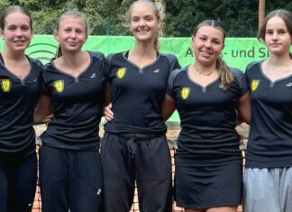 Starke Leistung der U15. Sie gewinnen ihr letztes Spiel der Saison gegen Stadtwald Hilden und sind nun Meisterinnen der Bezirksklasse A: Carlotta Rother, Emma Groß, Amelie Schumacher, Nyla Schultes und Martha Mikysek. Es fehlen: Anna Sophie Verhufen und Lilia Scheffer. Foto: NBV