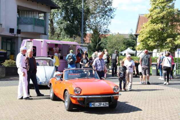 Traktoren Familienfest Tönisheide 2024 (13)