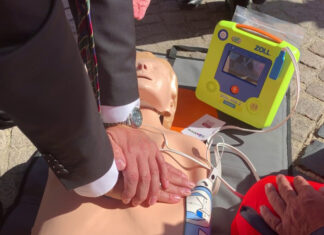Einfach erlernbare Handgriffe können im Notfall Leben retten. Foto: Kreis ME