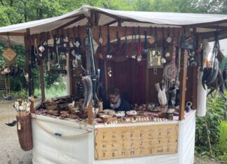 Der Kunsthandwerkermarkt am Zeittunnel soll auch im kommenden Jahr stattfinden. Foto: privat